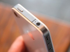 小白暑假给力 白色iPhone 4今报4450元 