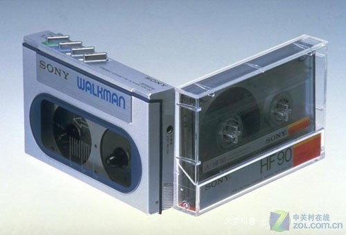 无法复刻的经典 SE Walkman手机的前世今生(稿） 
