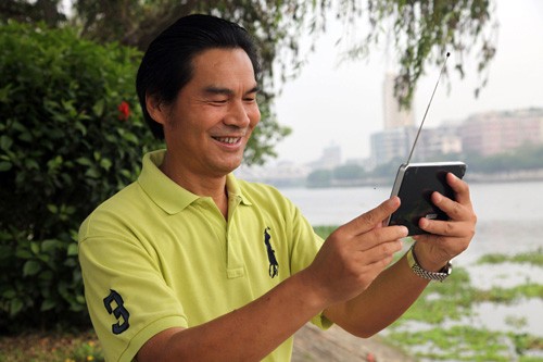 最美夕阳红 爱华TVBOOKS手持电视美图_爱