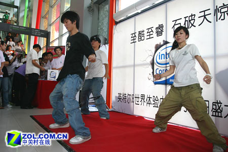 Intel�й����2˫����������¡�ؿ�ĻͼƬ����,ͼ8-ZOL�йش����ߵ�8��