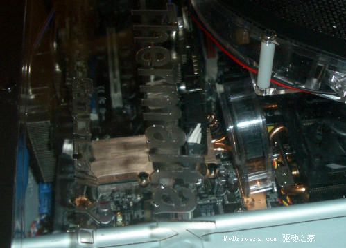 ˫����оƬ!AMD 4x4ϵͳͼƬ�״��ع�ͼƬ����,ͼ6-ZOL�йش����ߵ�6��
