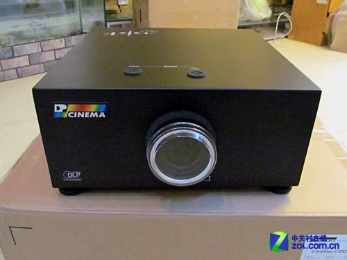 1.9K数字放映机 DP CS520工程投影热卖 