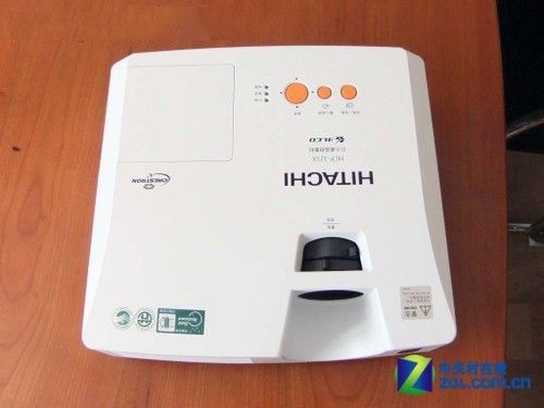 3200流明教用投影 日立320X买送投影幕