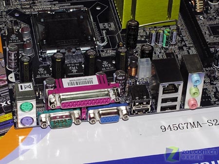 ��ʿ����Foxconn��945G7MA-S2 ��1��