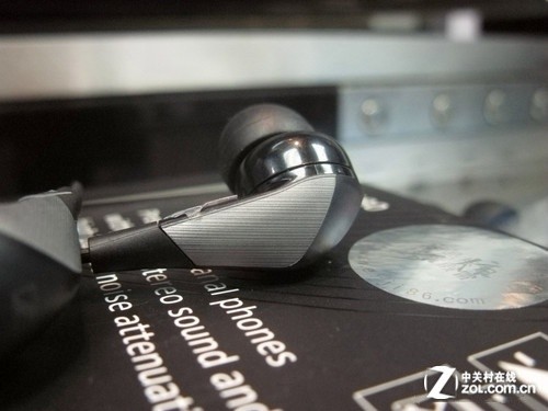 中高端高素质耳塞 森海塞尔CS880售738