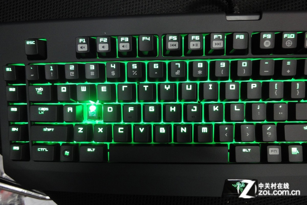 键盘 雷蛇键盘 razer 黑寡妇蜘蛛终极版战地三限量版键盘 图片 返回