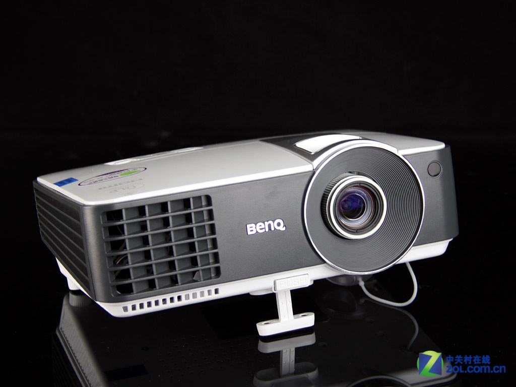 白色3d商教投影机新品明基mx703图赏