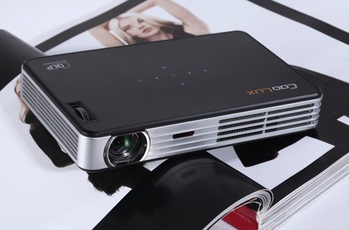 移动办公好帮手 led微型投影酷乐视x2