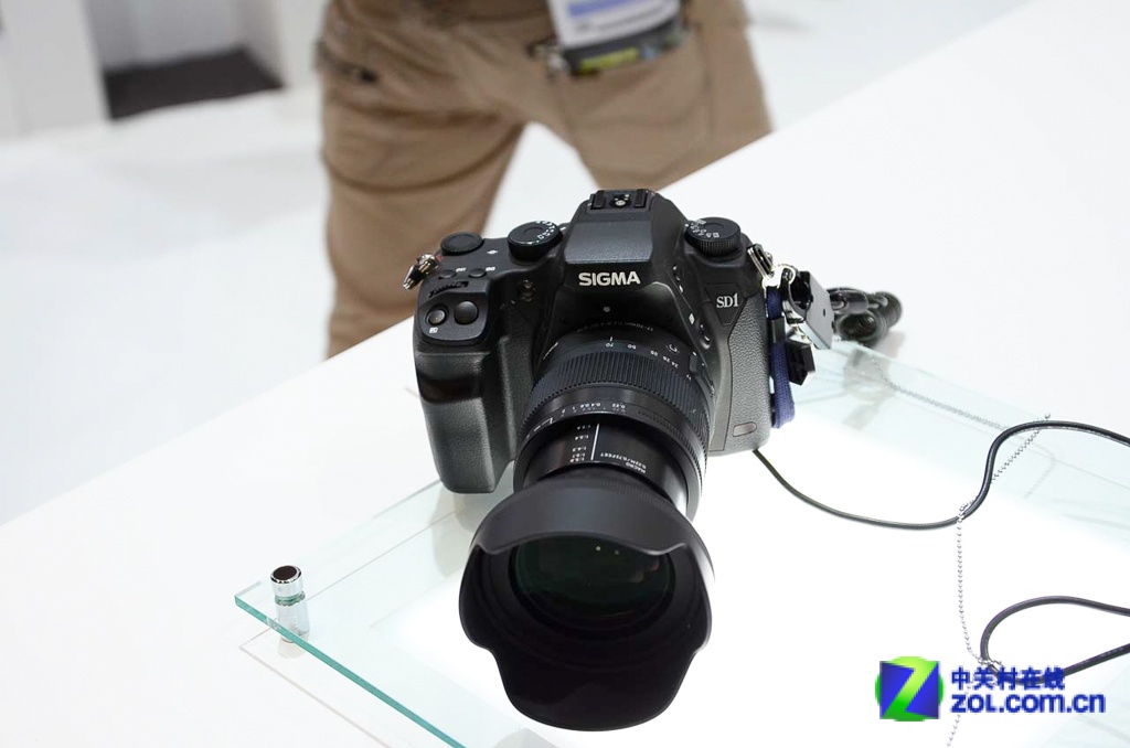 【cp 2013】适马dp3m领衔新品齐亮相cp  (3/17)