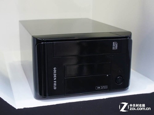 �۽�������˹ �����CeBIT2013Ѳ�� 