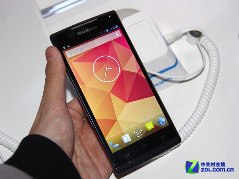 手机 酷比手机 酷比max 图片 返回综述页12 / 22隐藏