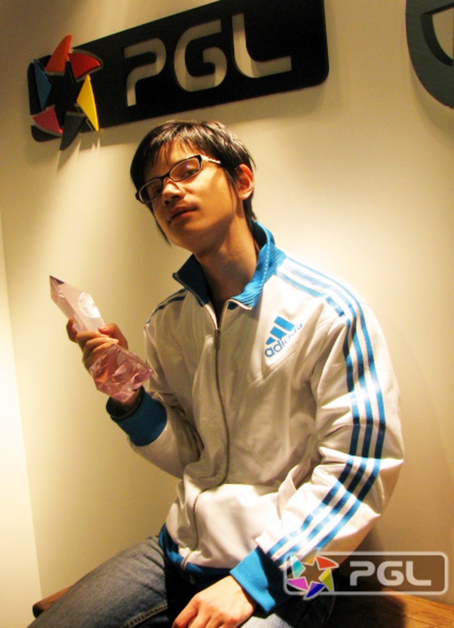 【高清图】 gamebank第三日 星际王子罗贤出任解说图2