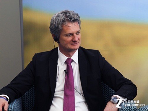 微软大中华区董事长兼ceo贺乐赋先生