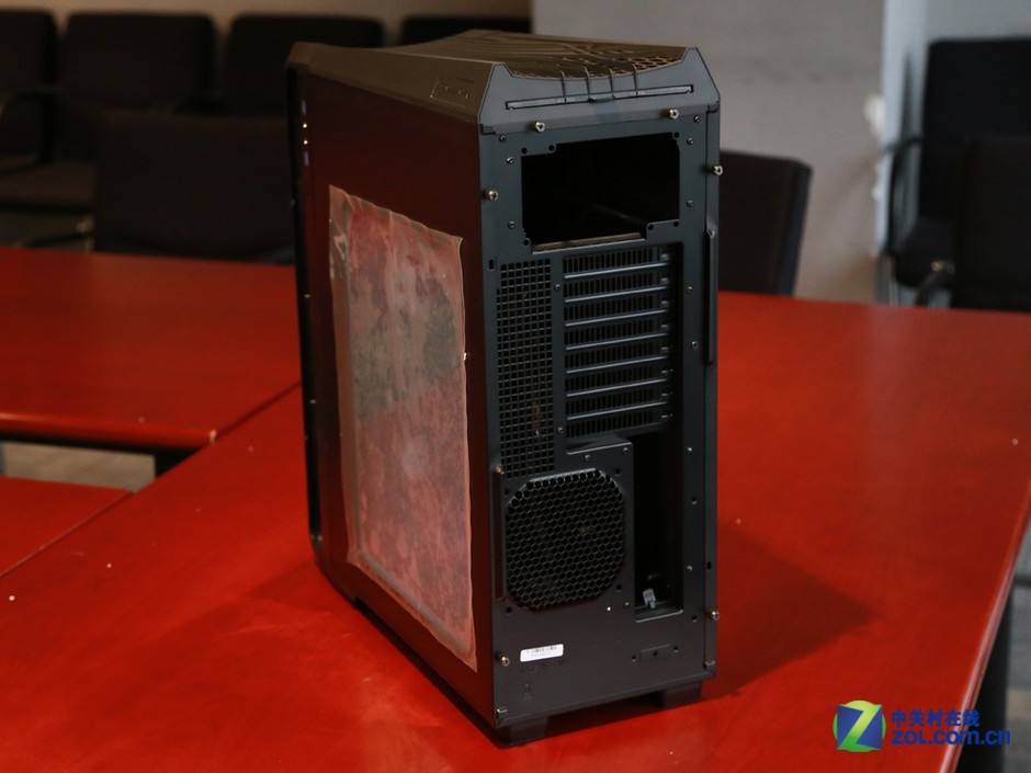 银欣乌鸦4机箱图赏