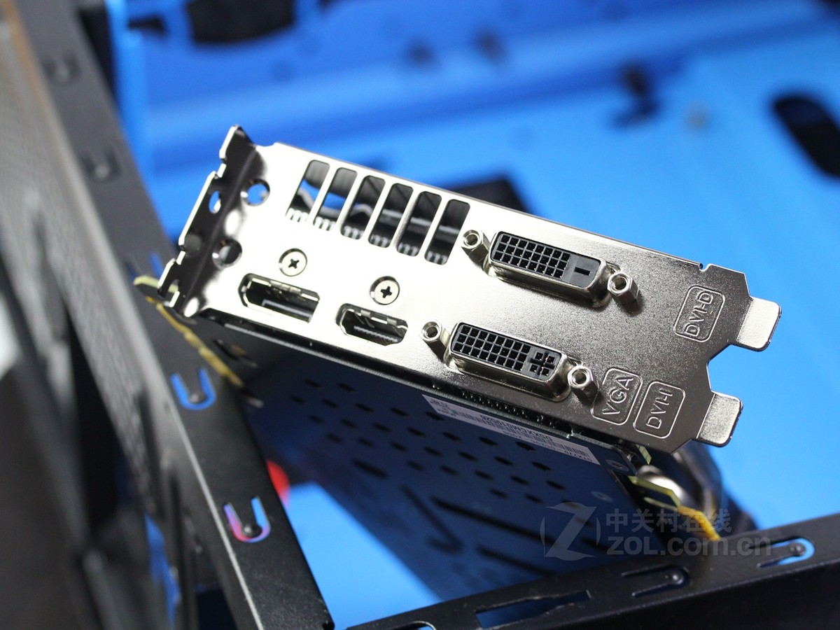 华硕圣骑士 gtx 770-dc2oc-2gd5