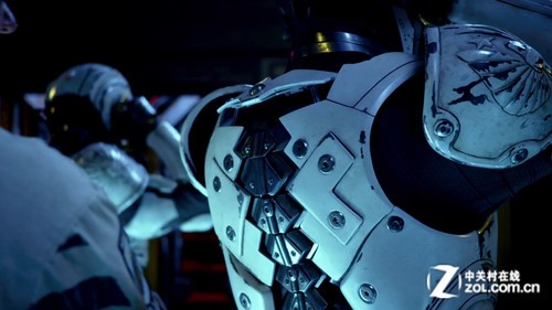 人类启动了一项名为"猎人(jaeger)"的军事计划