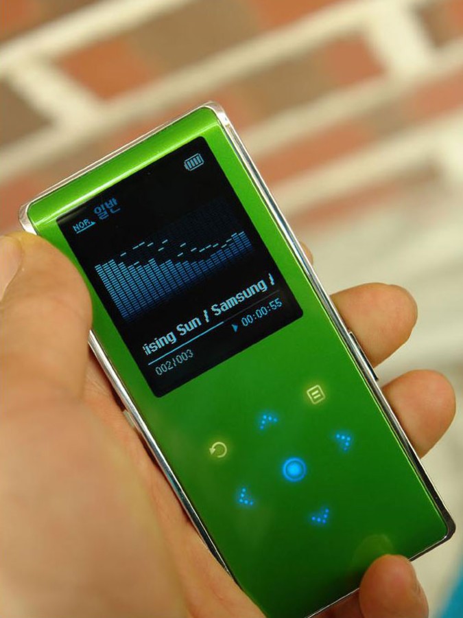 【高清图】 花红柳绿 三星mp3 yp-k3红绿色版图赏图5