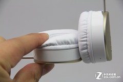 װ 
