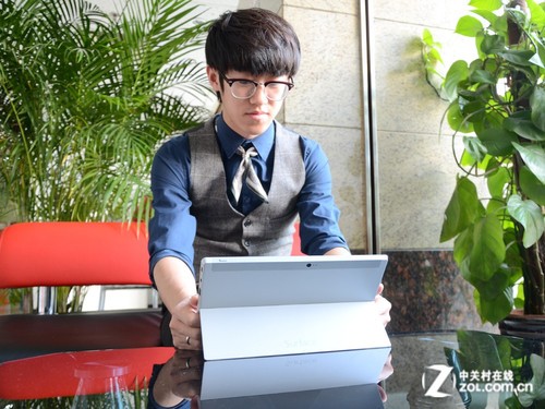 ҹ�������ʵ�ɷ� ̸Surface 2�ſ����� 