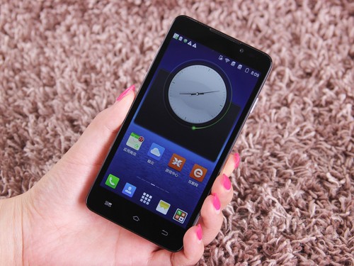 2GB内存真八核 酷派大神F1亚马逊热销