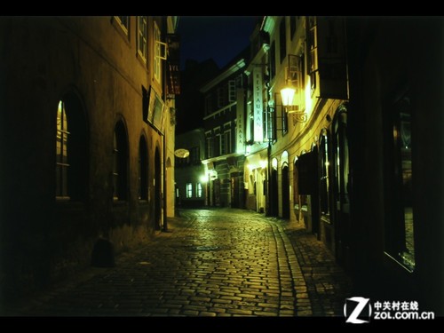 支持Win8手势操作 明基MW853UST抢先测