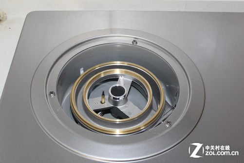 双聚能内燃火 万和高效燃气灶新品测试