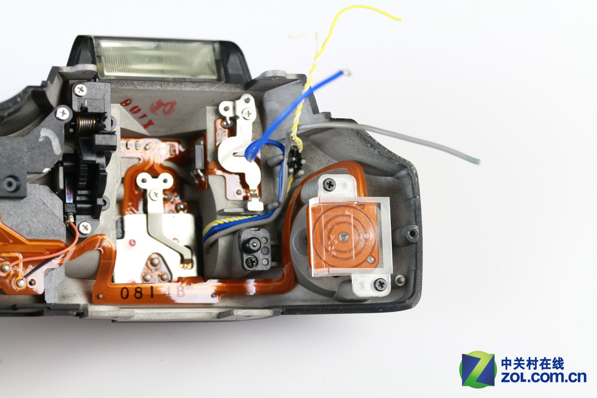 【高清图】 相机大乱逗 带你走进单反相机的内部世界图35