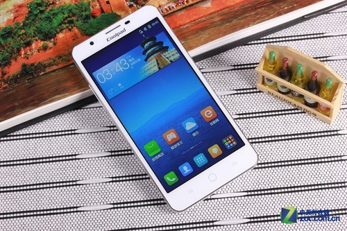 千元内电信4g拍照明星机 酷派y1图赏