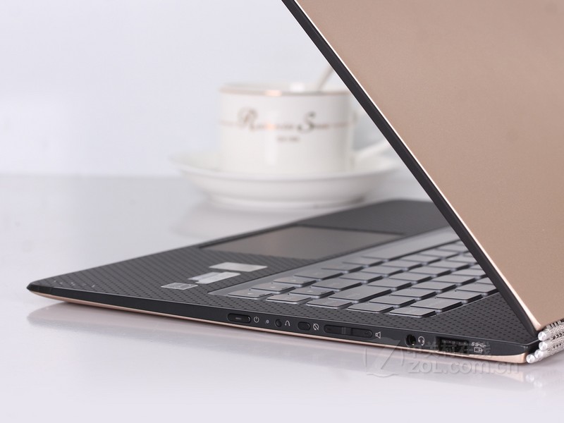 【高清图】 联想(lenovo)yoga 3 pro-i5y70(皓月银)原创图赏 图163