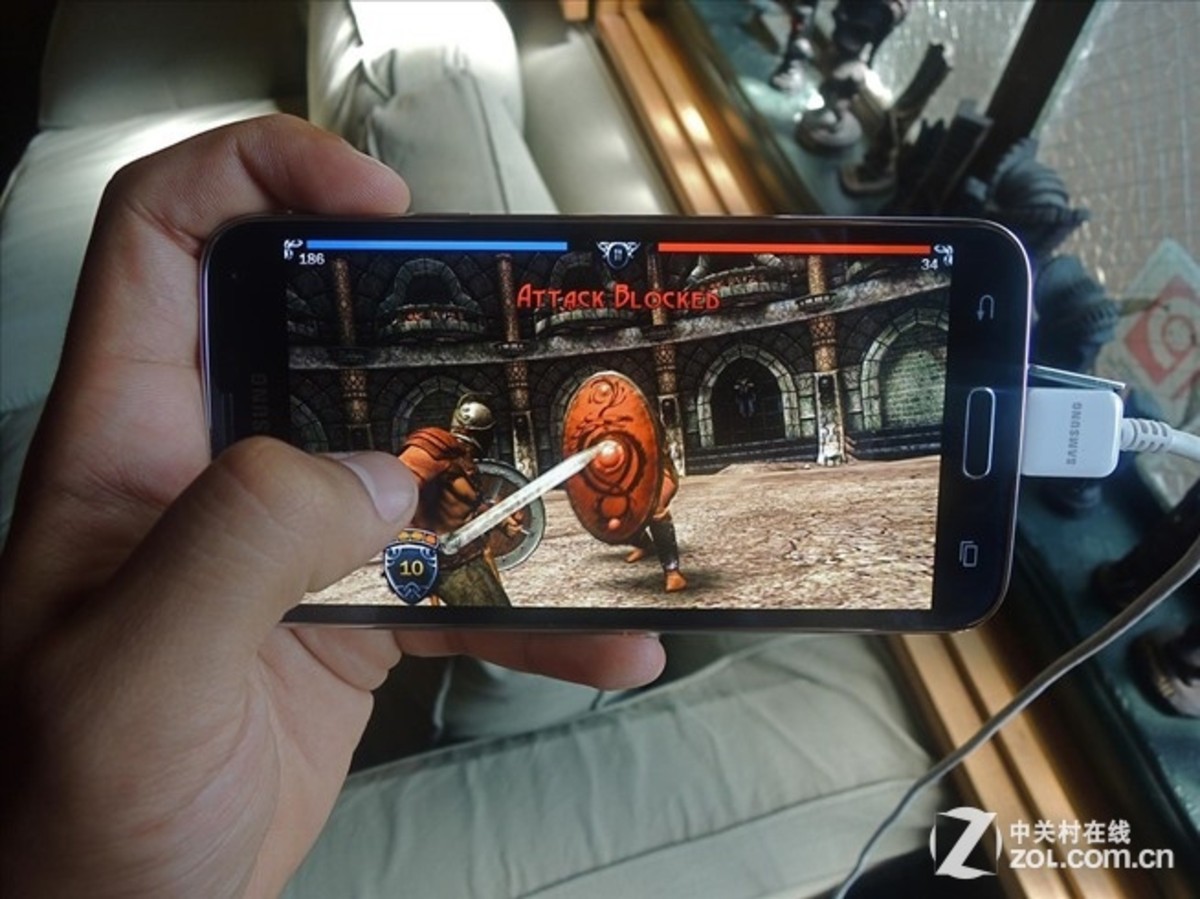 真相大揭秘 手机充电器真能电死人? (2/3)