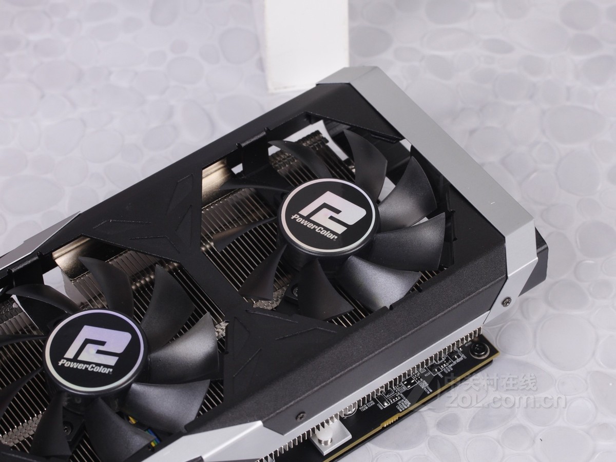 【高清图】 迪兰(powercolortech)r9 390x 酷能 8g效果图 图84