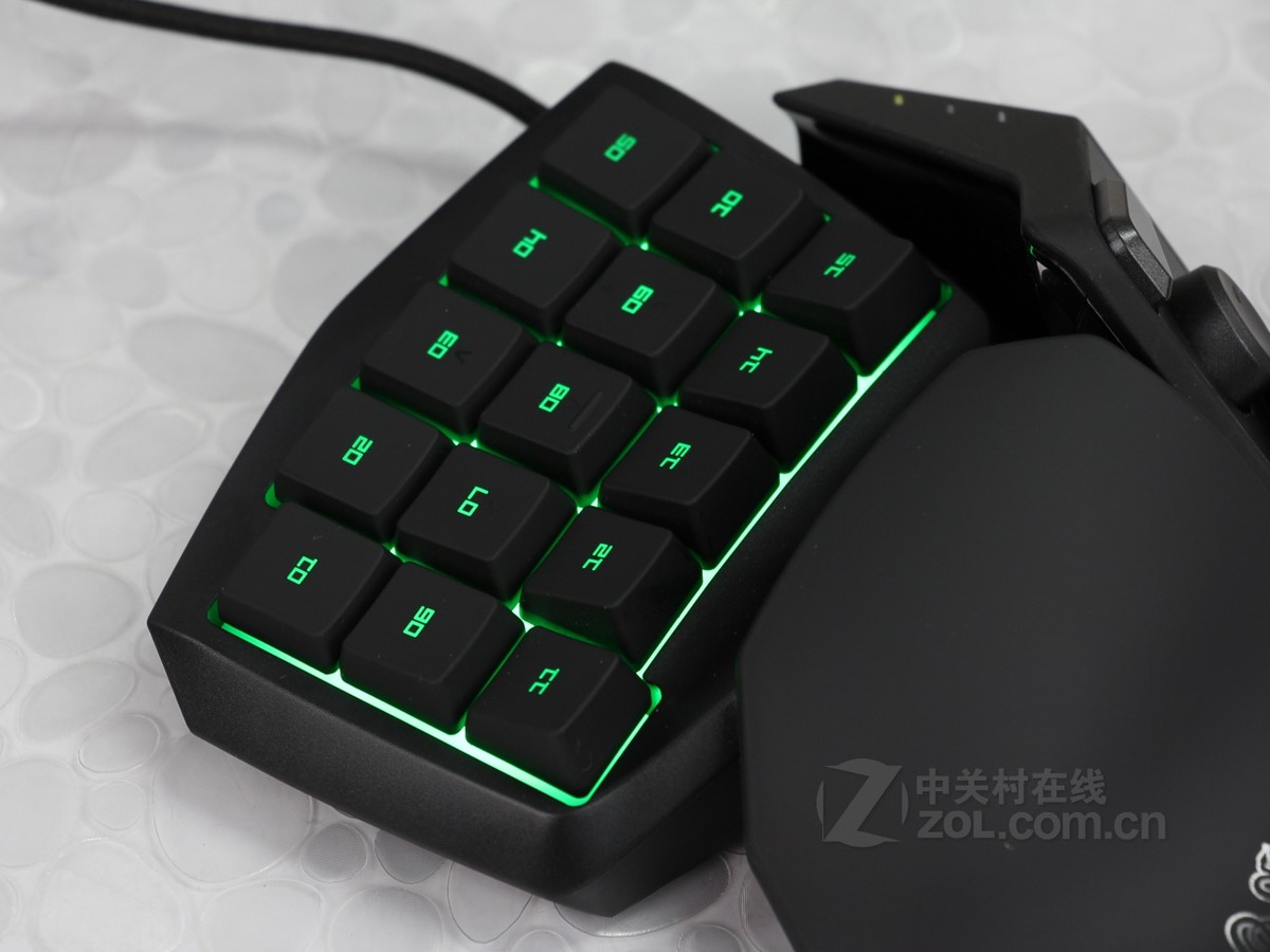 razer 塔洛斯魔蝎幻彩版游戏键盘