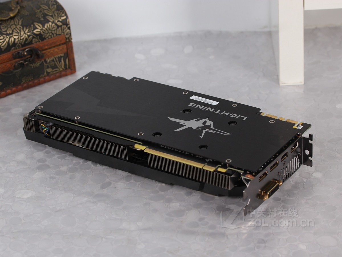 【高清图】 msi微星(msi)微星geforce gtx 980ti lightning效果图 图