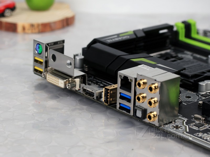 技嘉g1.sniper b7 效果图(3/20)