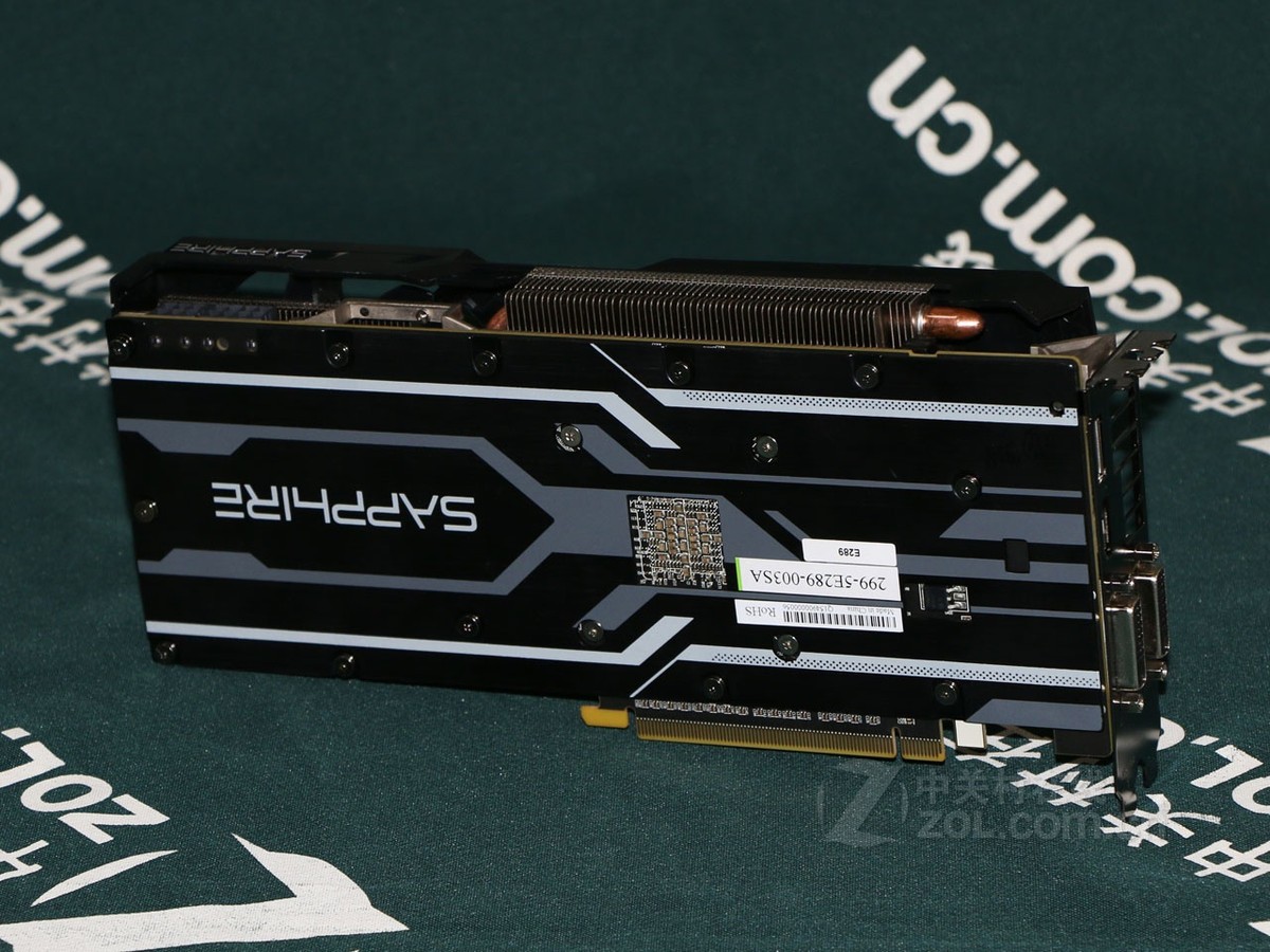 显卡 蓝宝石显卡 蓝宝石r9 390 4g d5 白金版 oc 图片 实拍图 7 / 20