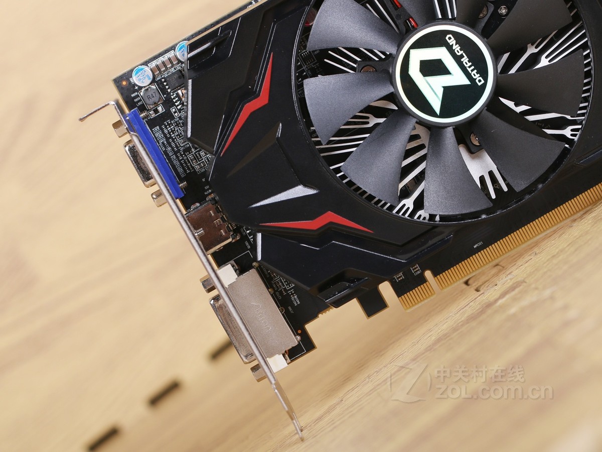 显卡 迪兰显卡 迪兰r7 350 超能 2g 图片 效果图 10 / 18隐藏