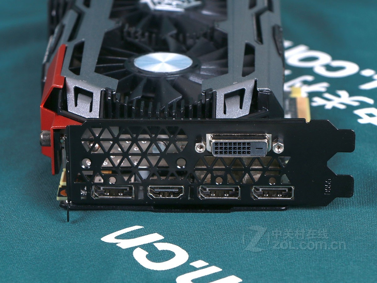 【高清图】 映众(inno3d)inno3d geforce gtx 1070冰龙超级版实拍图