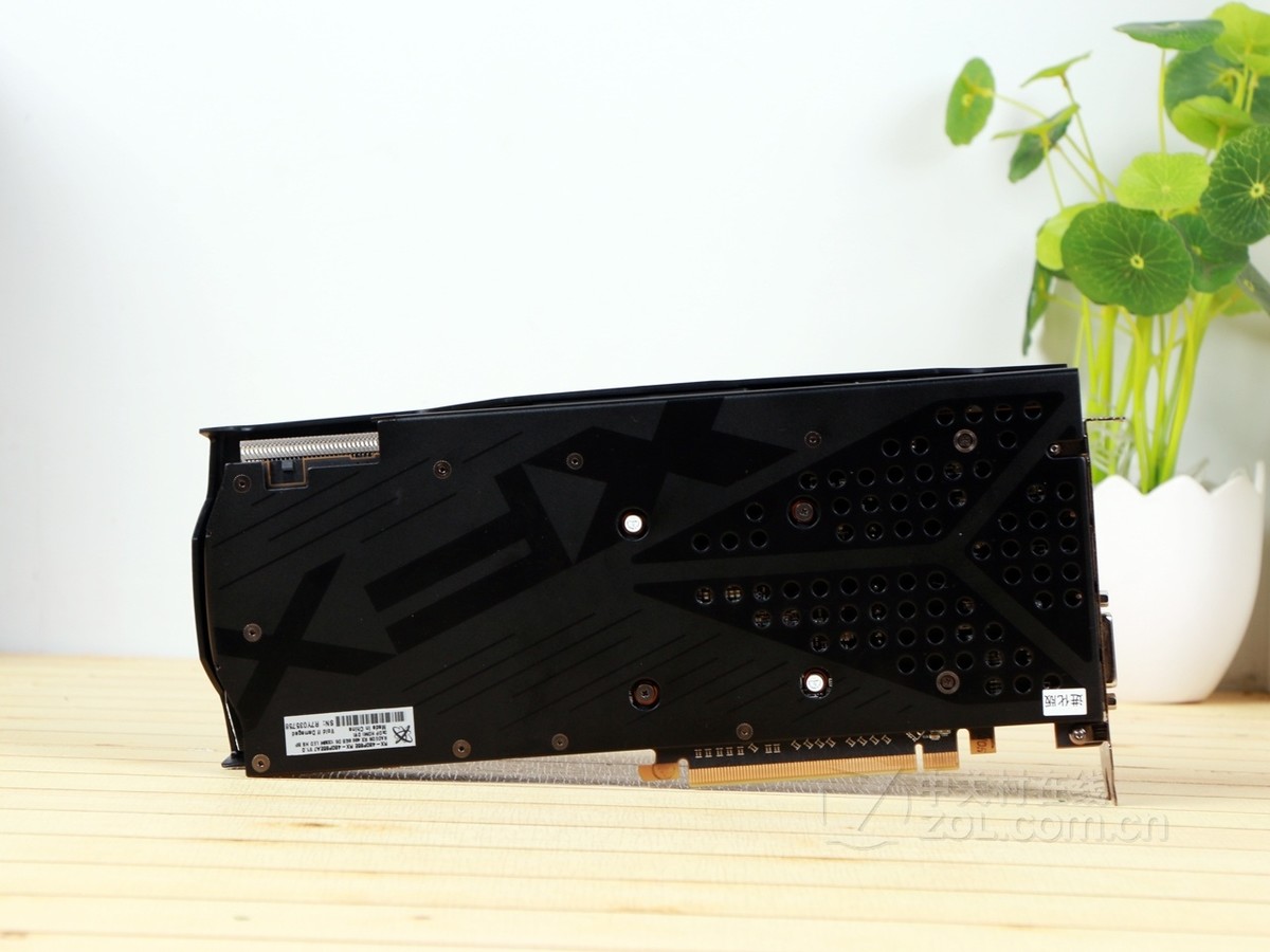 xfx讯景rx 480 8g黑狼进化版