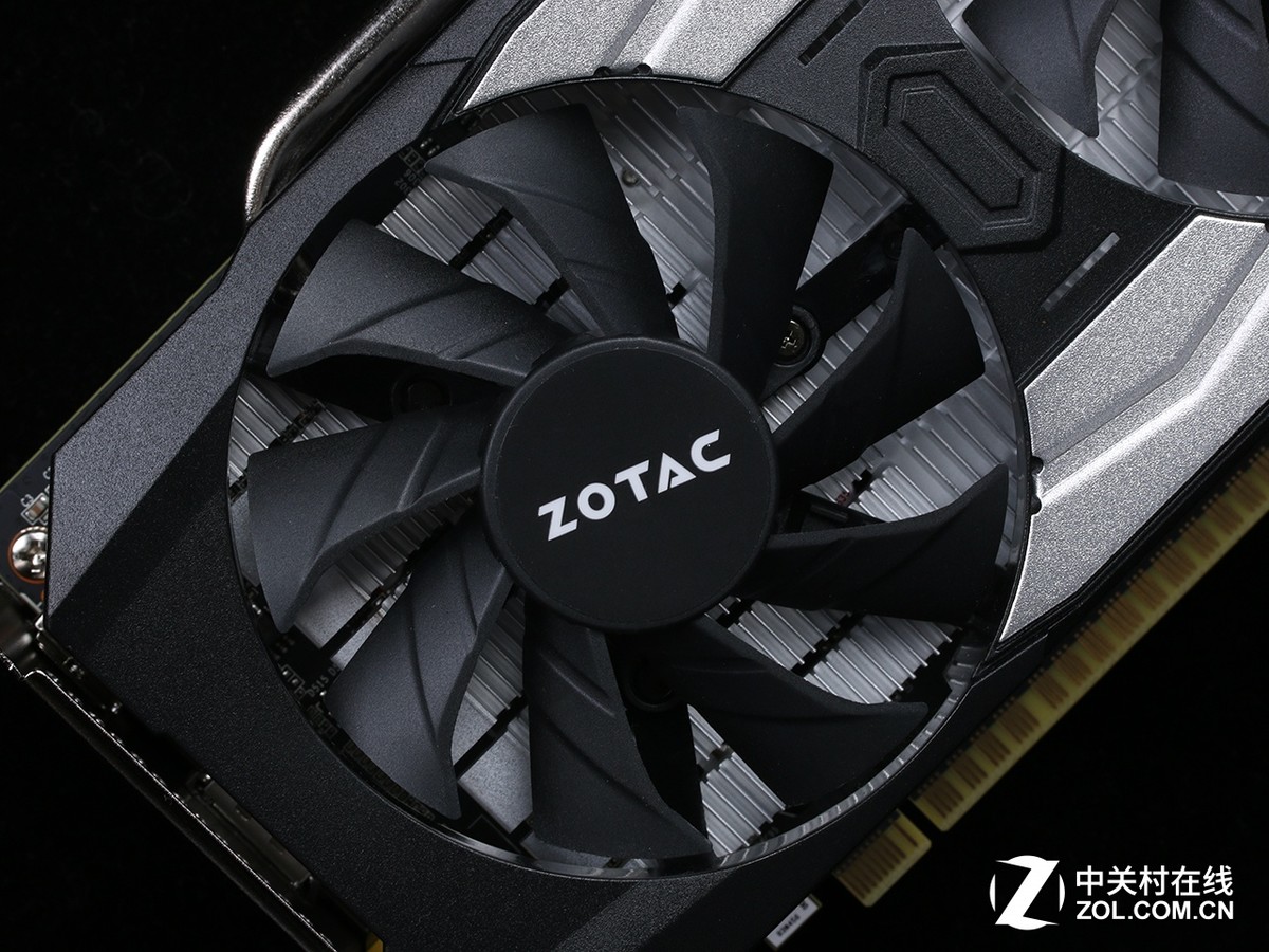 索泰geforce gtx 1050-2gd5 毁灭者 oc