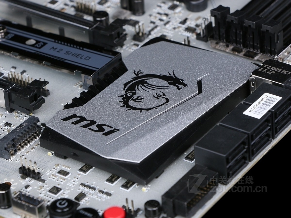 【高清图】 msi微星(msi)微星x370 xpower gaming titanium效果图 图