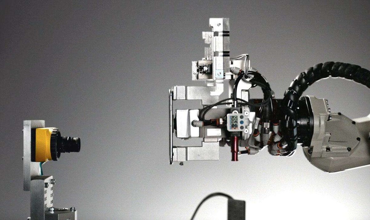 【高清图】 由29个机器人组成 苹果机器人liam太牛x图1