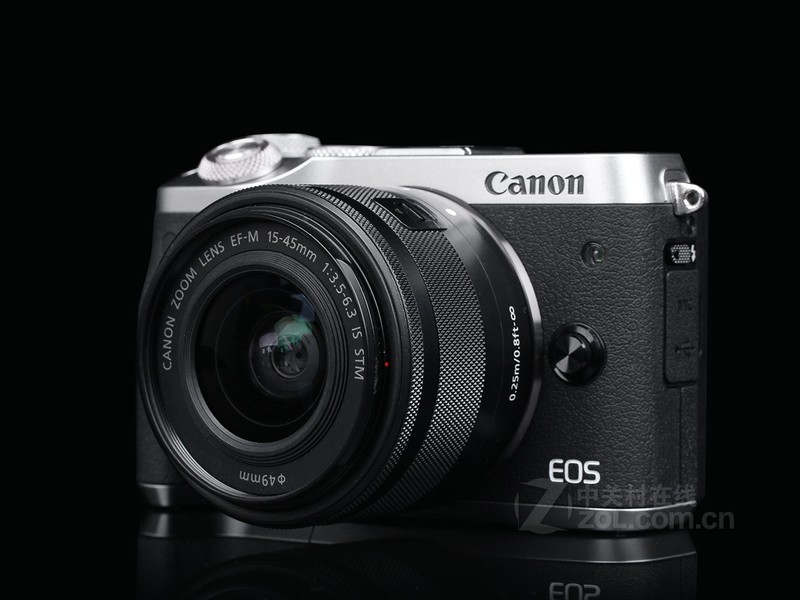 EOS M6()