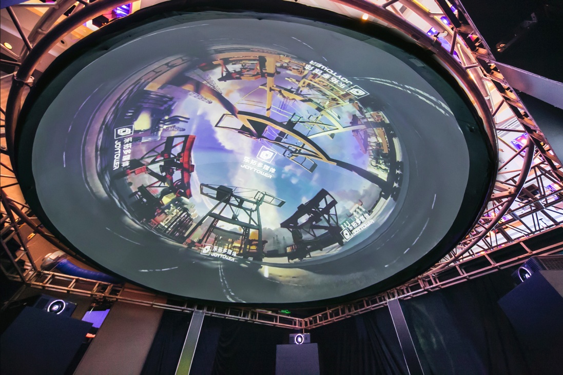 【高清图】 丽讯工程投影机新品及方案展示会众星聚粤图6