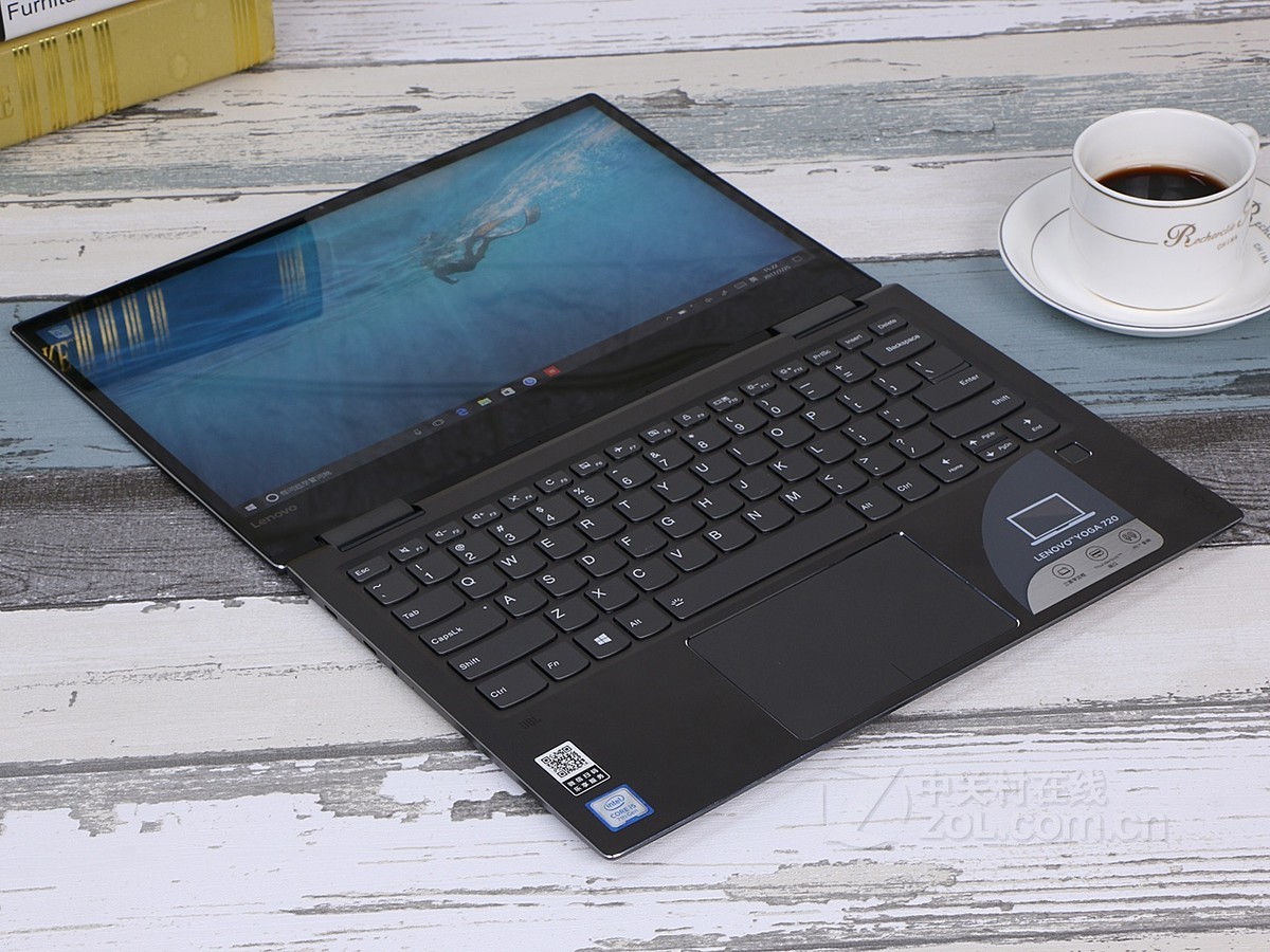 联想yoga 720-13ikb(i5 7200u/4gb/256gb)