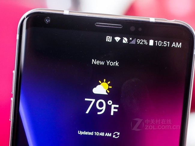 LG V30外观图