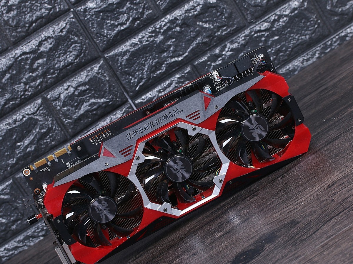 【高清图】 红色极客 耕升gtx 1070 ti g魂显卡评测图6