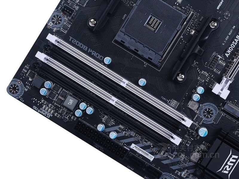 【高清图】 msi微星(msi)微星b350m bazooka显卡插槽 图5