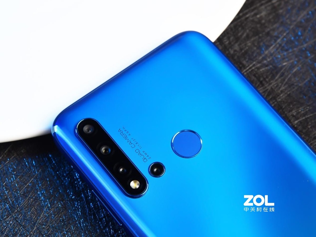 手机 华为手机 华为nova 5i(6gb/128gb/全网通) 图片 精美图赏9 / 47