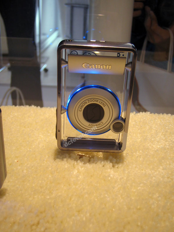 【高清图】 全透明的佳能单反?神秘机酷似350d图5