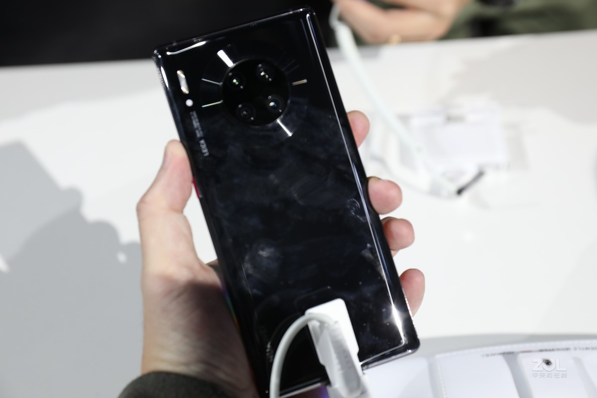 【高清图】 华为(huawei)mate30 pro(8gb/256gb/全网通/5g版/素皮版)